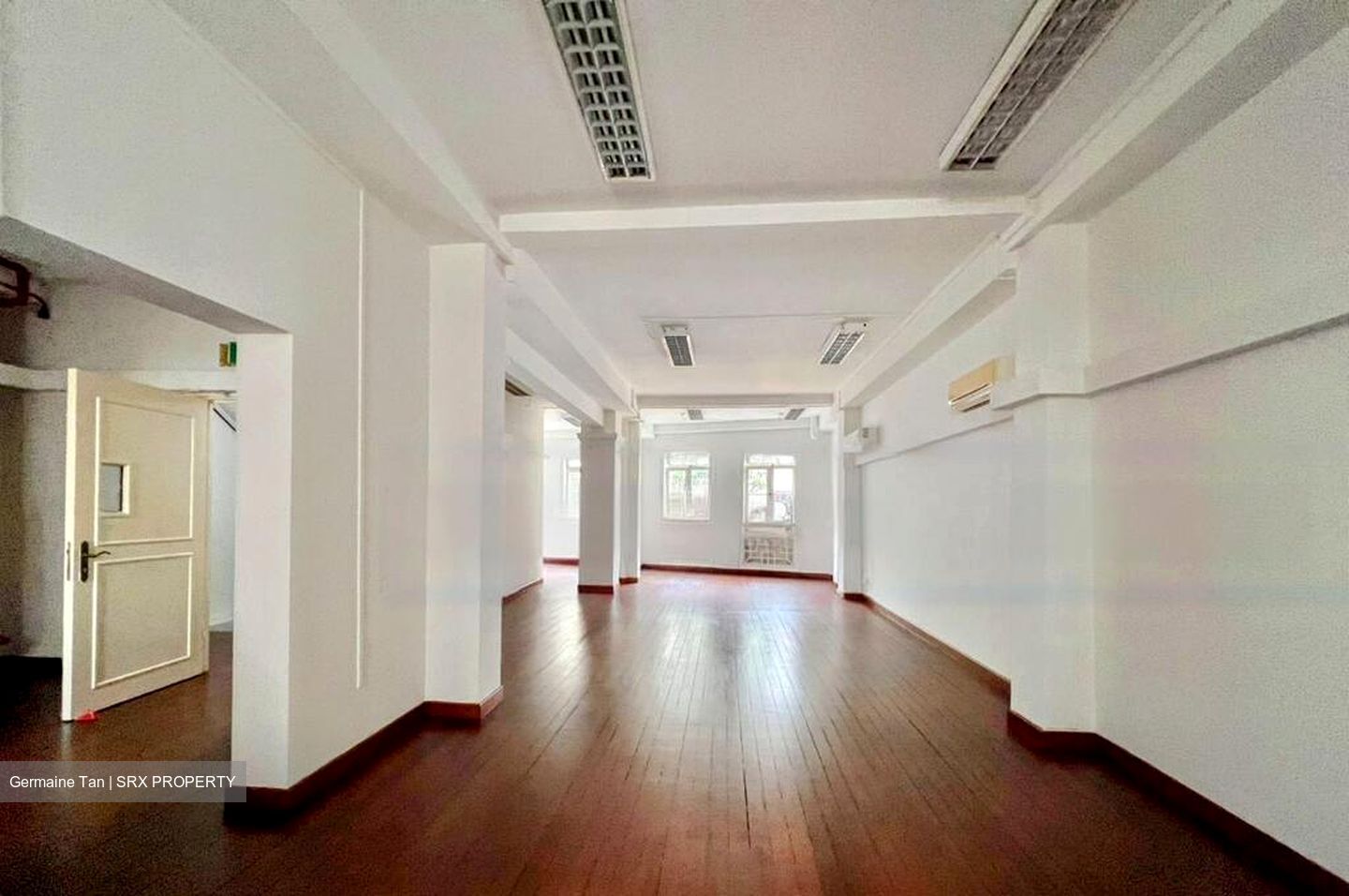 Lex Loci (D1), Office #570501441